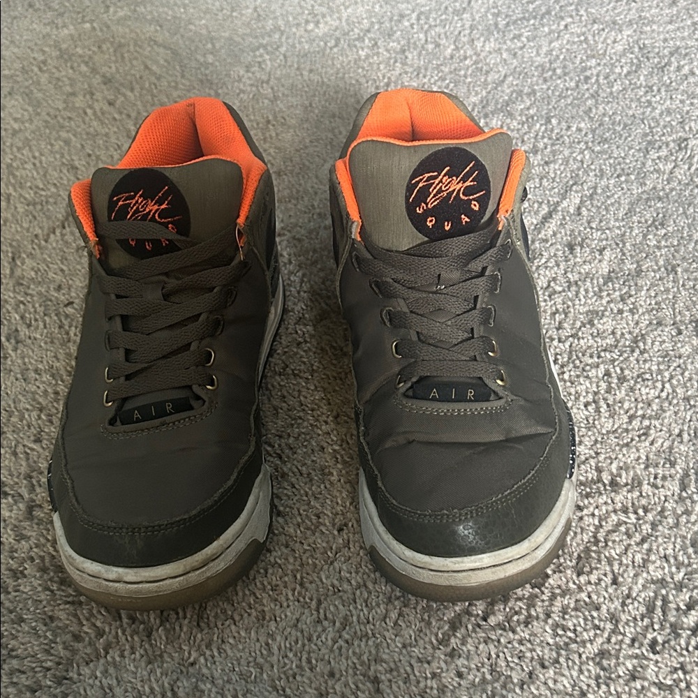 Nike Men's Charcoal and Vibrant Orange Sneakers